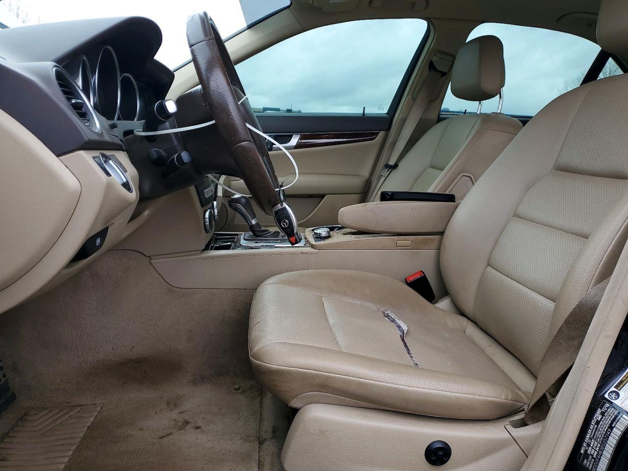2014 Mercedes-Benz C-Class - Image 7