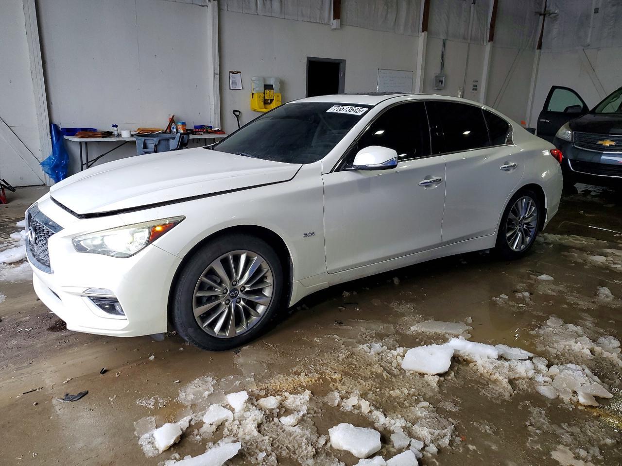2018 Infiniti Q50 Luxe