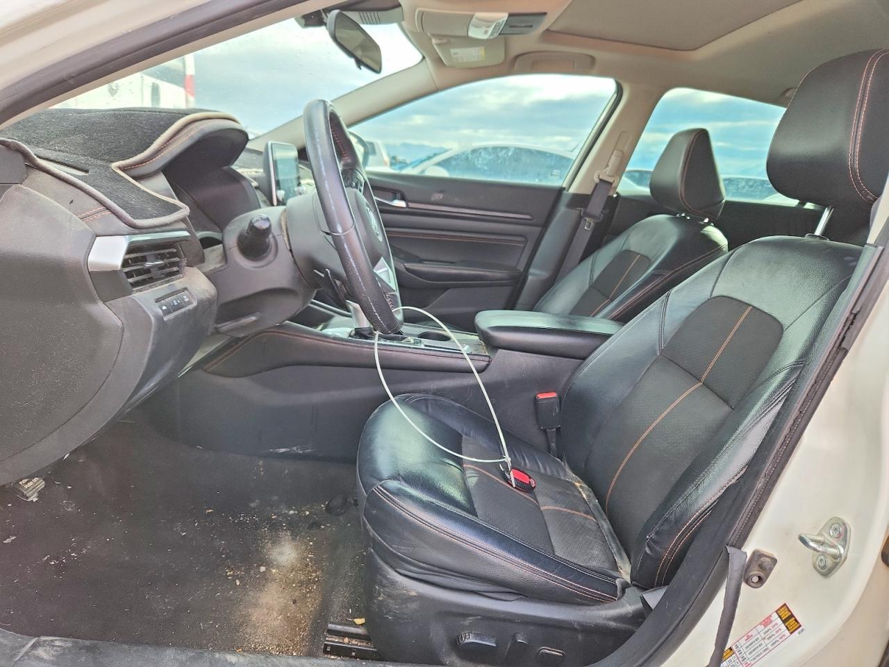 2022 Nissan Altima - Image 7