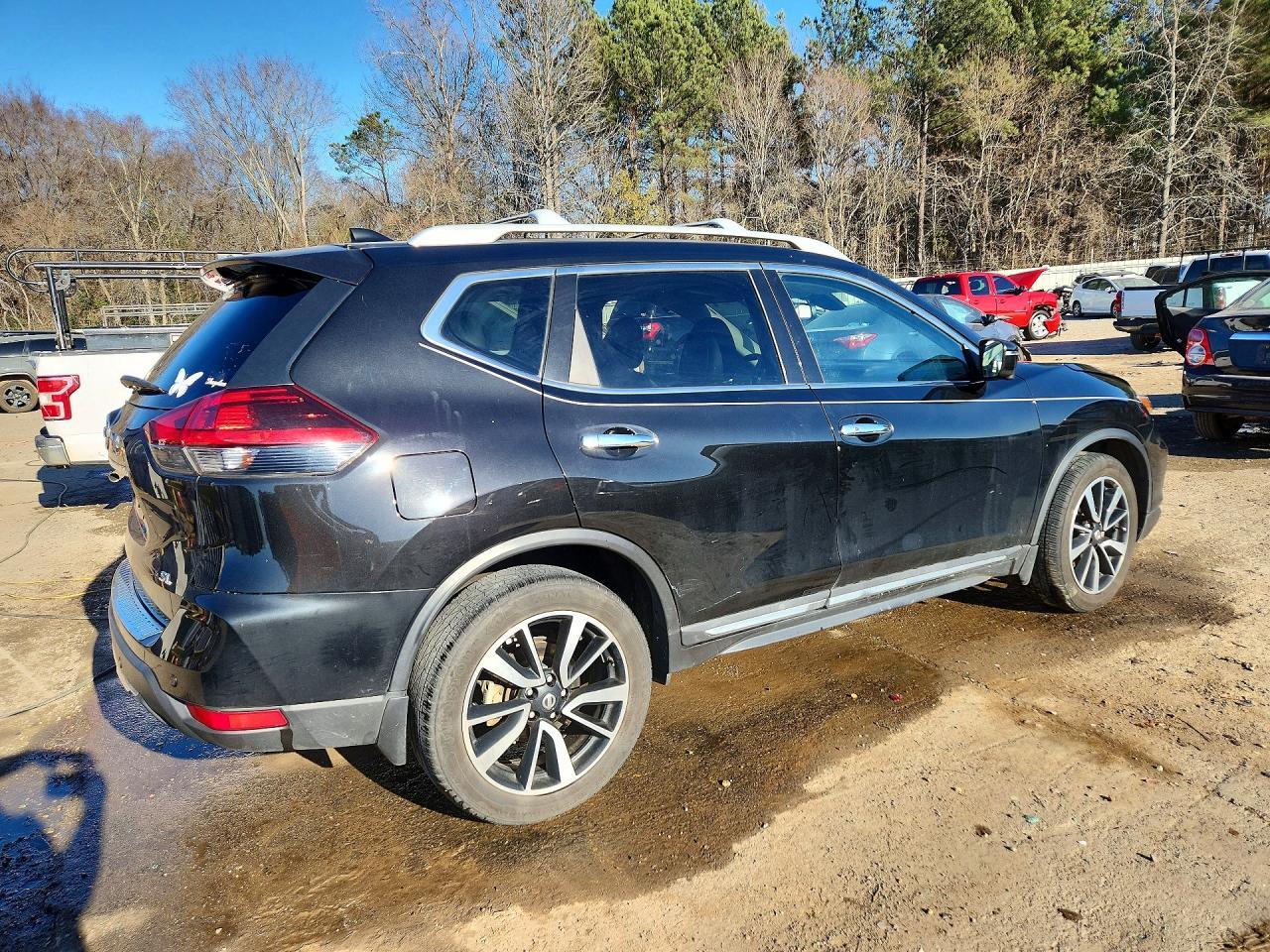 2019 Nissan Rogue S - Image 3