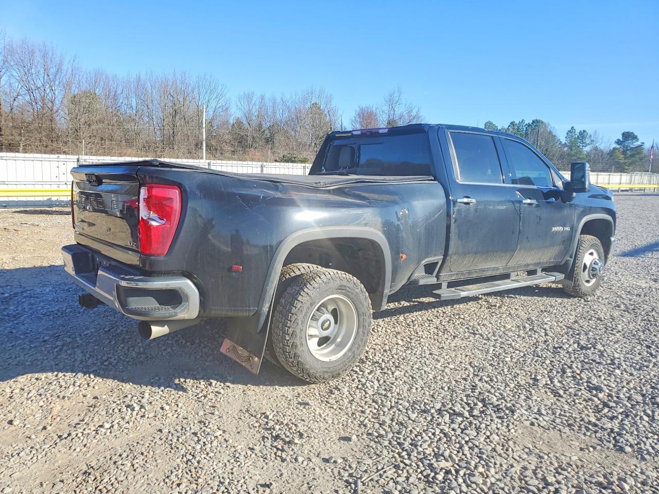 2022 Chevrolet Silverado K3500 Ltz - Image 3