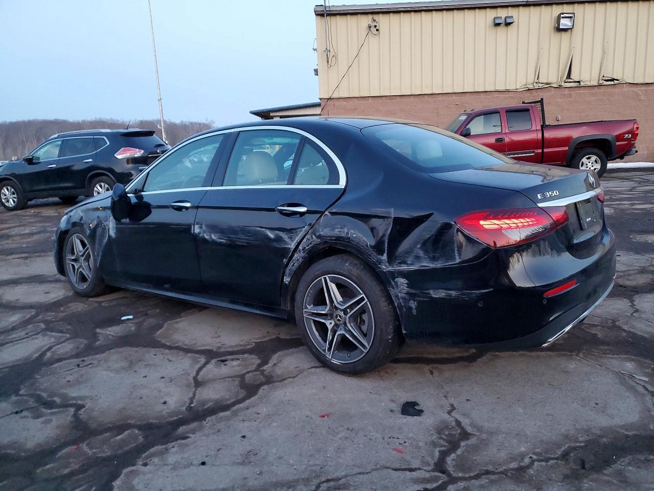 2021 Mercedes-Benz E 350 4Matic - Фото 2