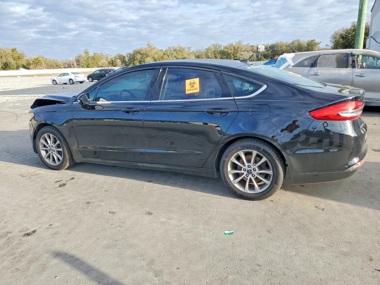 2017 Ford Fusion Se - Фото 2