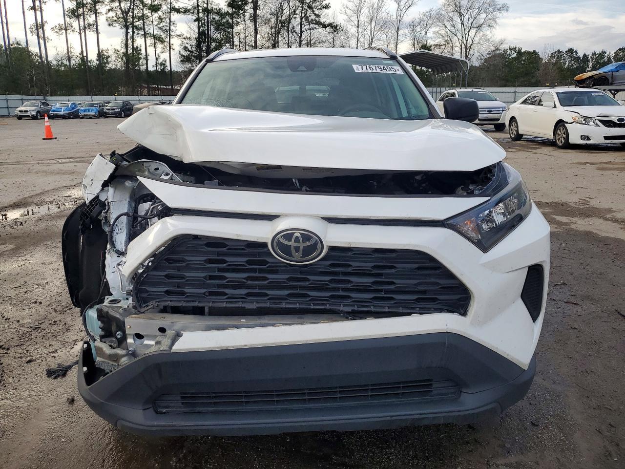 2020 Toyota Rav4 Le - Image 5