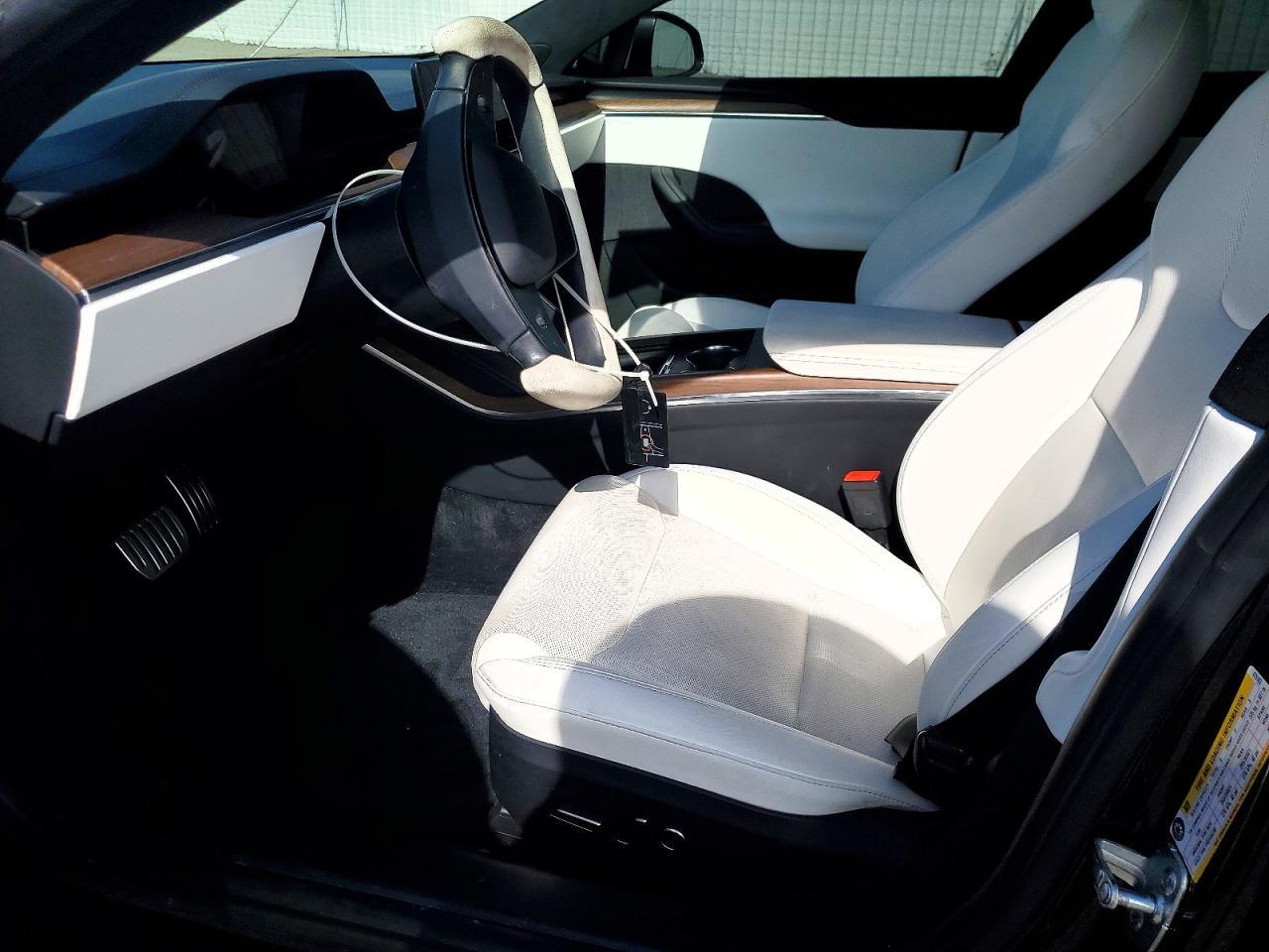 2022 Tesla Model S - Фото 7