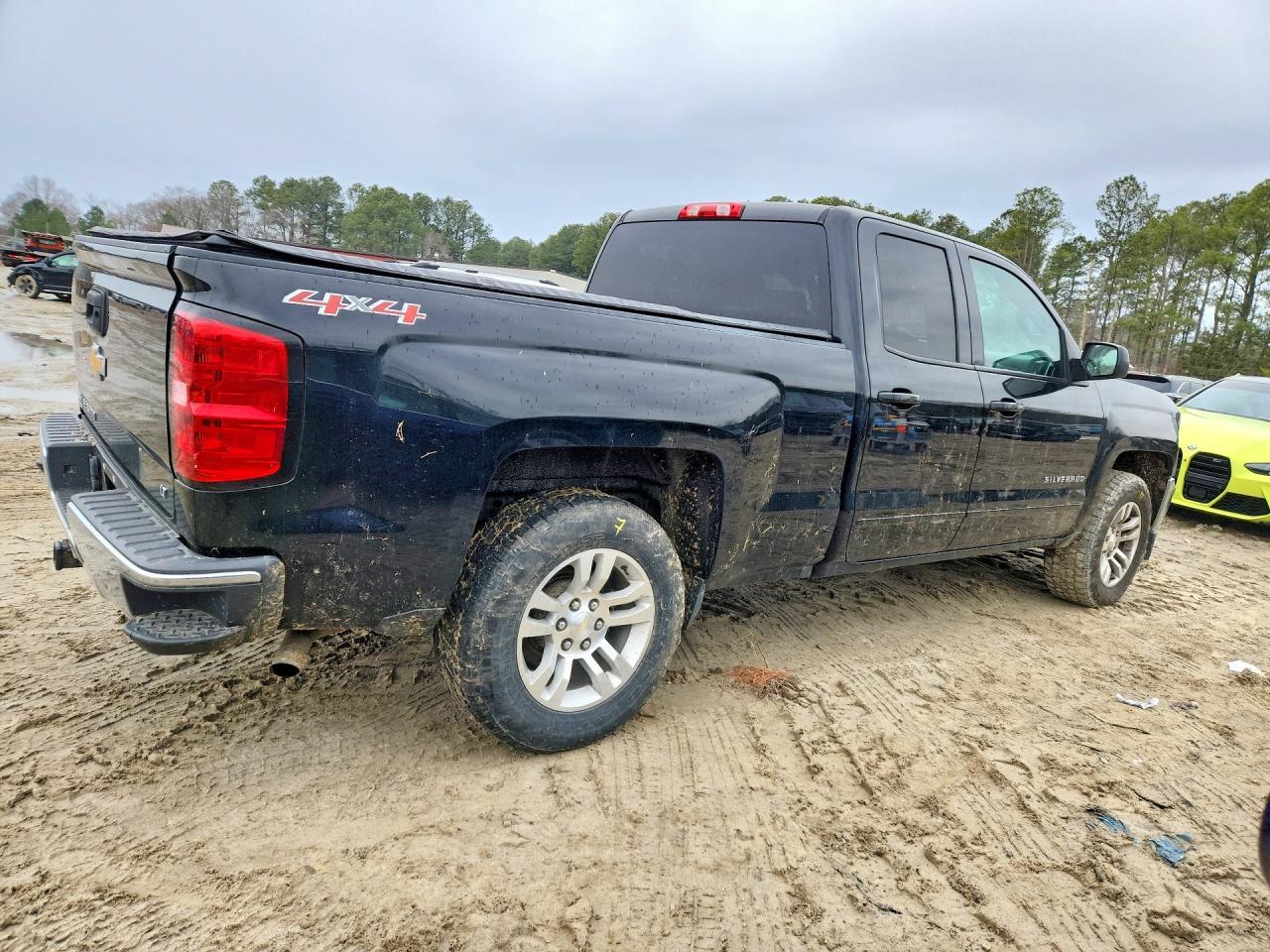 2017 Chevrolet Silverado K1500 Lt - Image 3