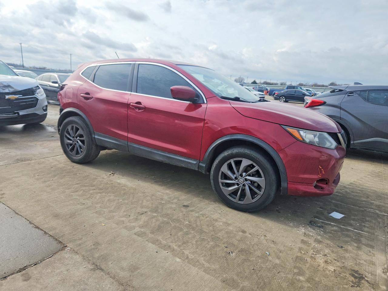 2019 Nissan Rogue Sport S - Фото 4