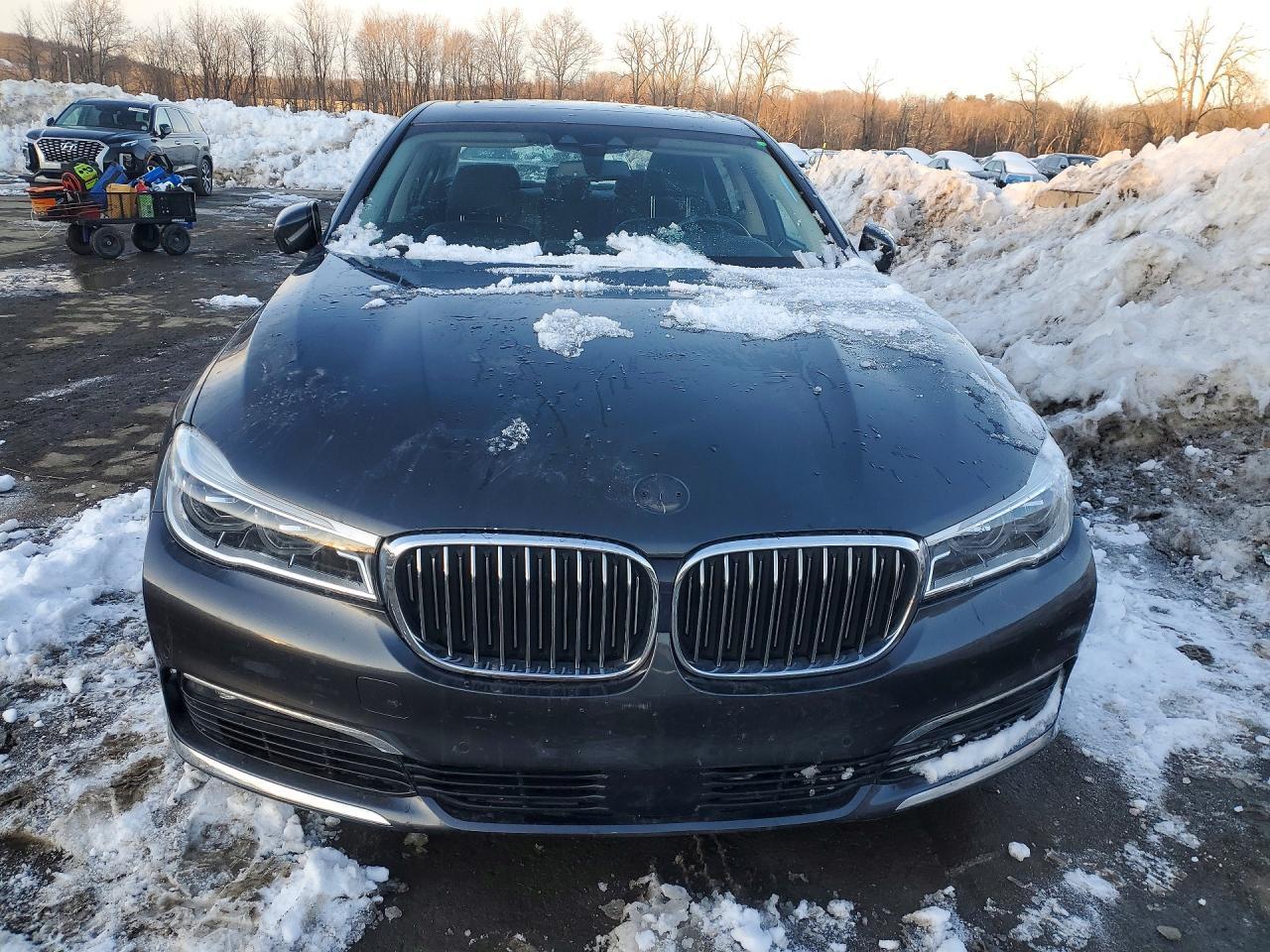 2018 BMW 750I xDrive - Фото 5