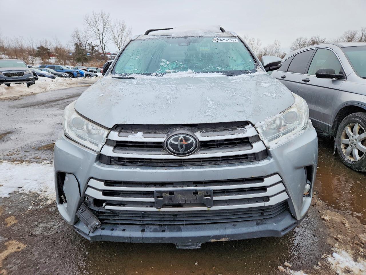 2017 Toyota Highlander Se - Image 5
