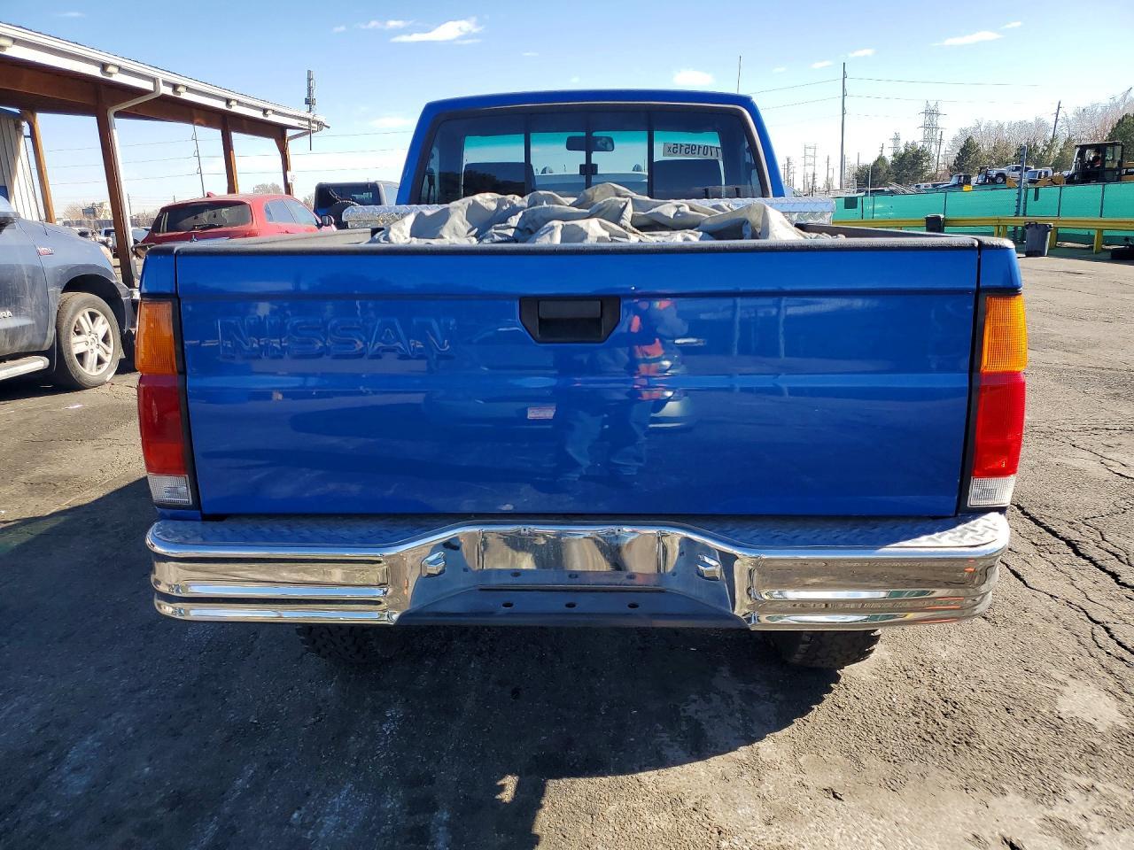 1992 Nissan Truck Short Wheelbase - Image 6