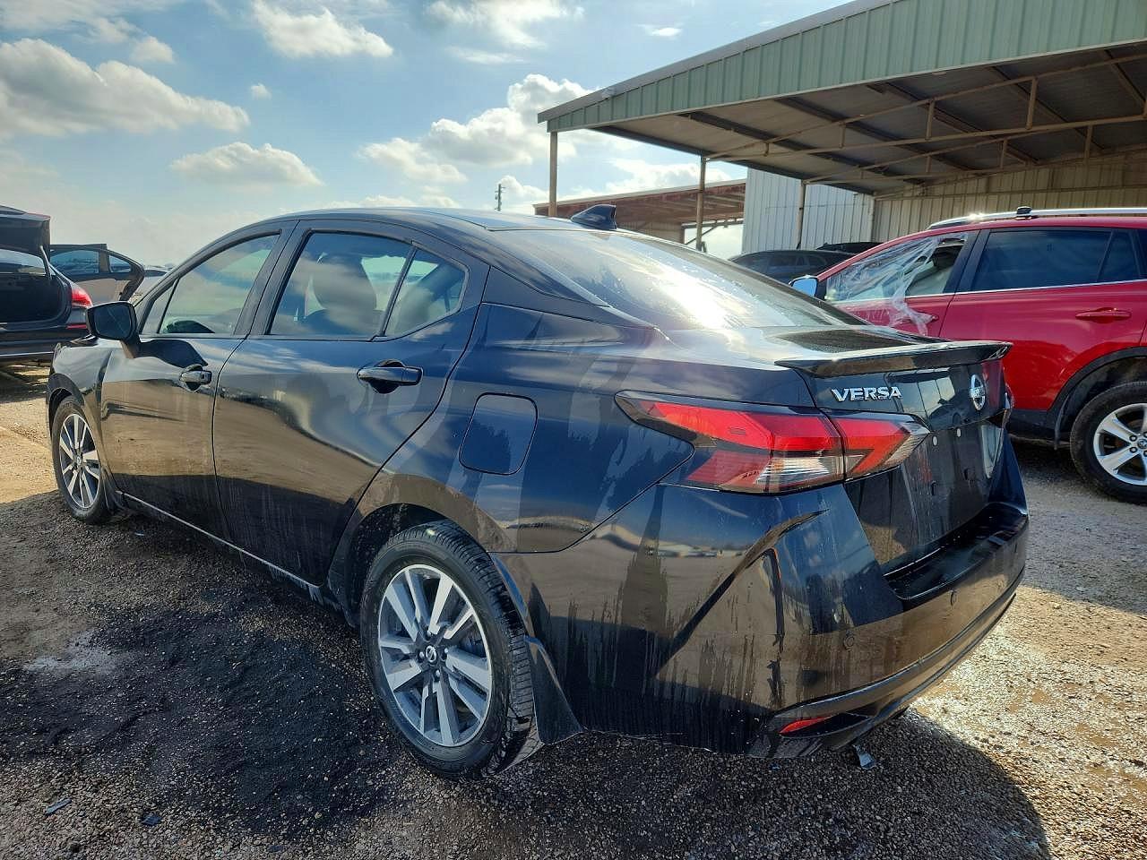 2020 Nissan Versa Sv - Фото 2