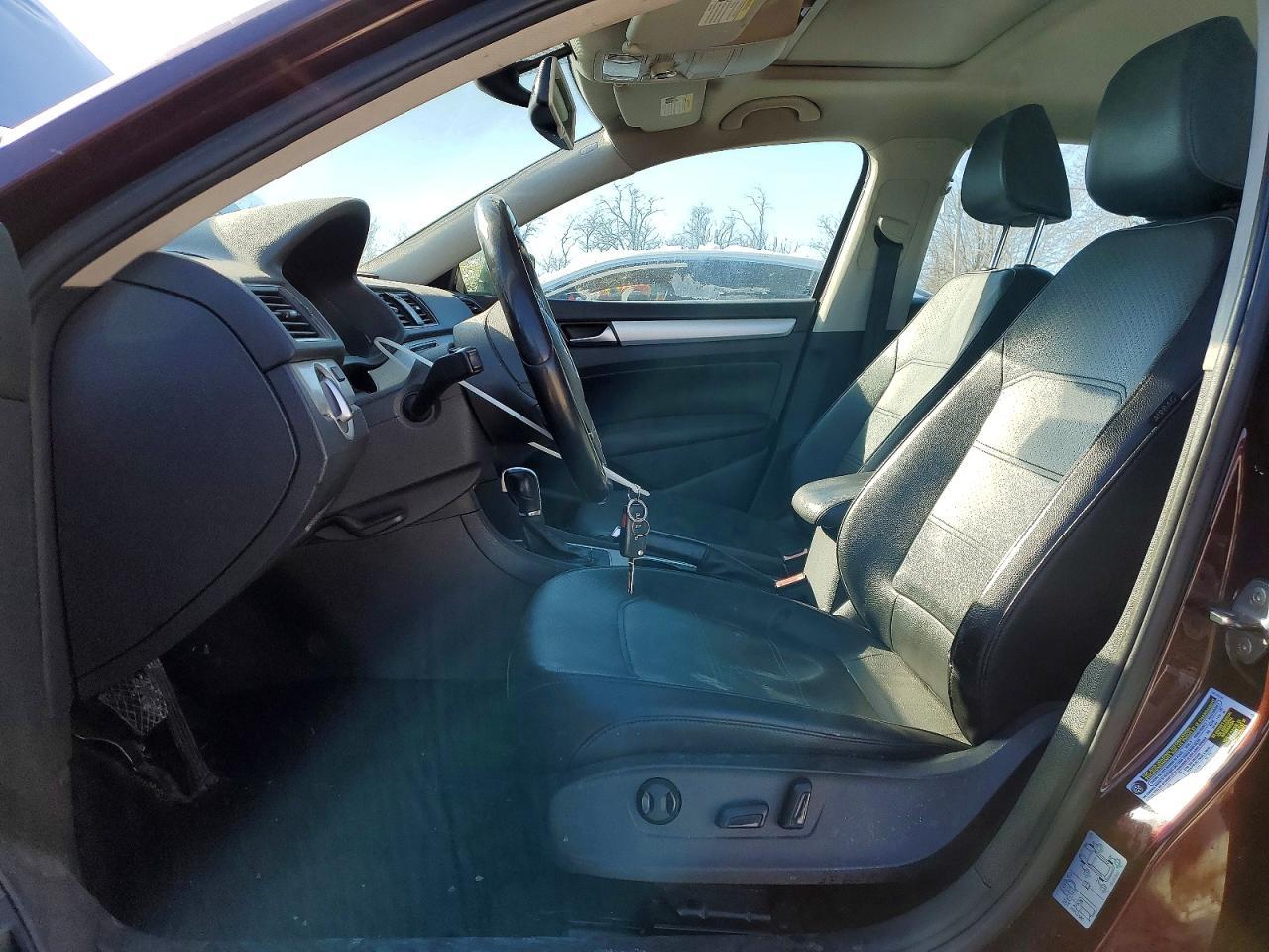 2013 Volkswagen Passat Se - Фото 7