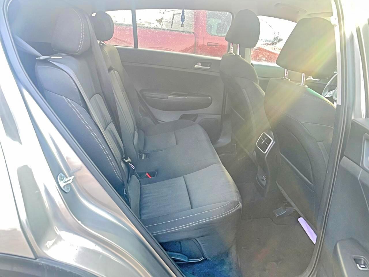 2022 Kia Sportage Lx - Image 6