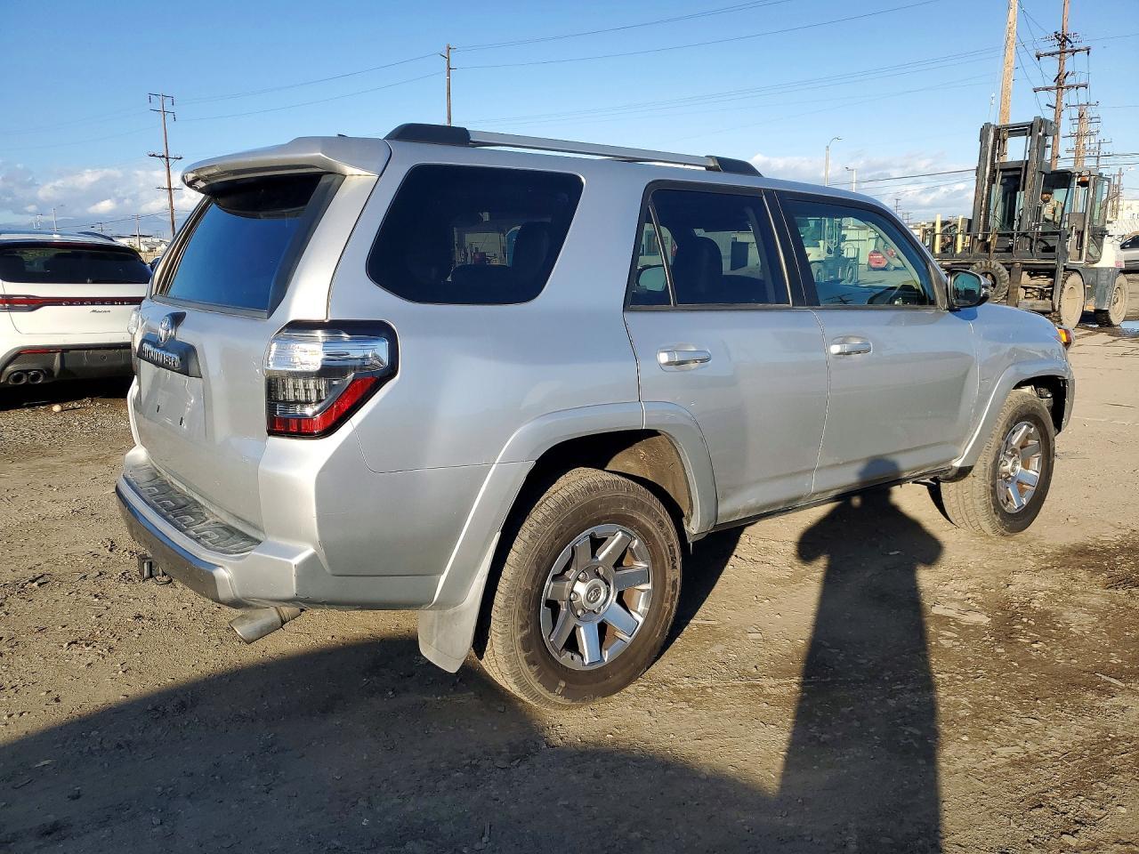 2015 Toyota 4Runner Sr5/Sr5 Premium - Фото 3