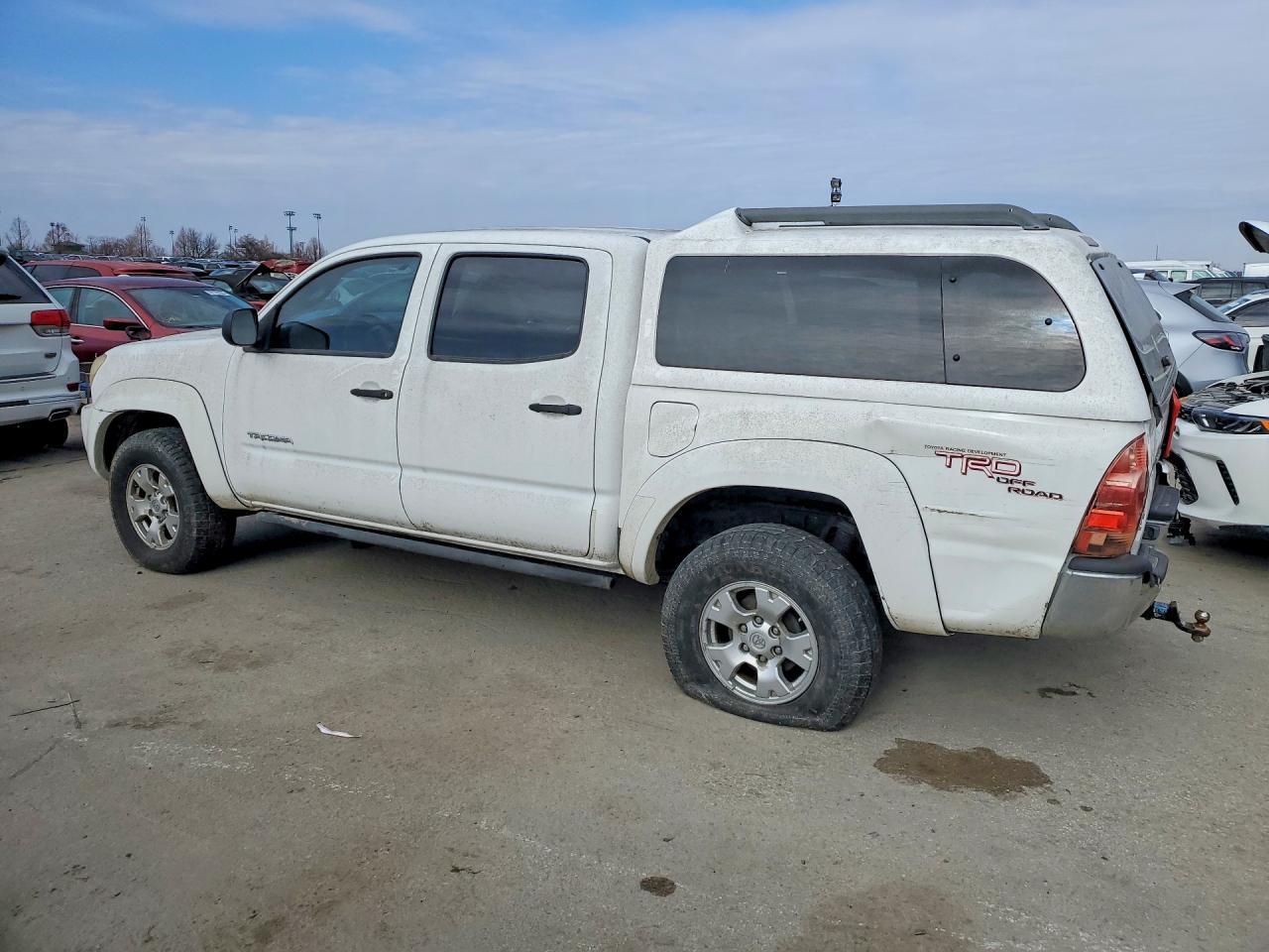 2006 Toyota Tacoma V6 - Фото 2