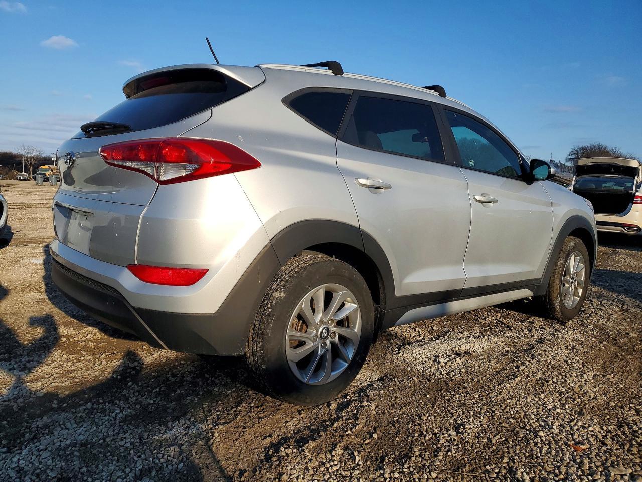 2017 Hyundai Tucson Limited - Image 3