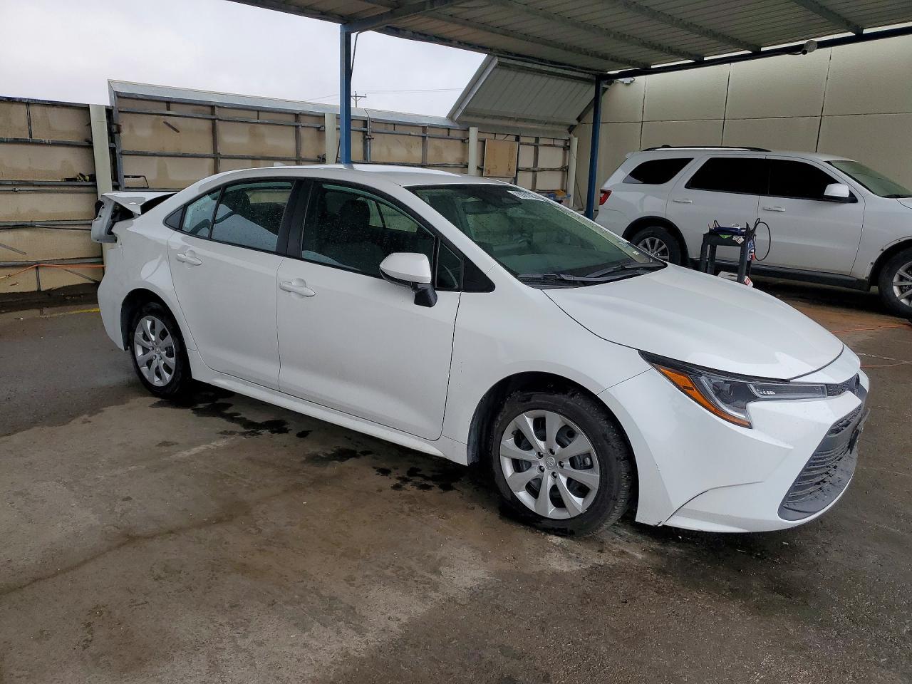 2025 Toyota Corolla Le - Фото 4