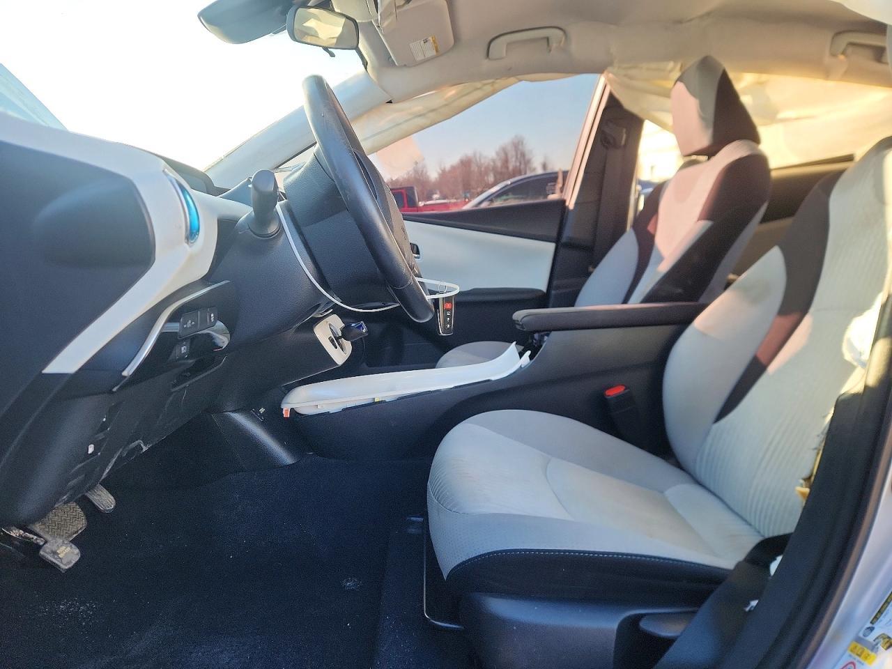 2017 Toyota Prius Prime - Фото 7