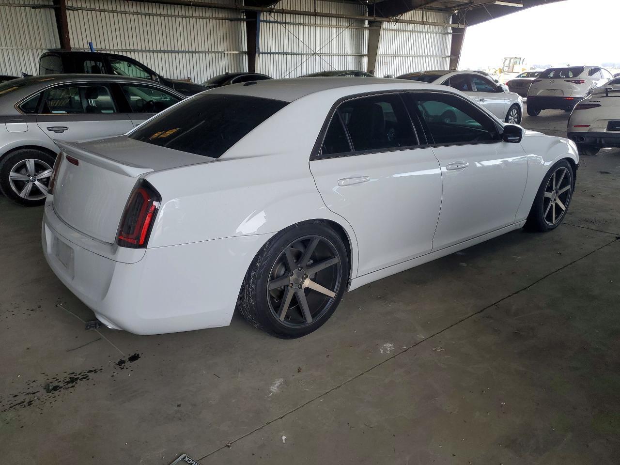 2013 Chrysler 300 S - Image 3