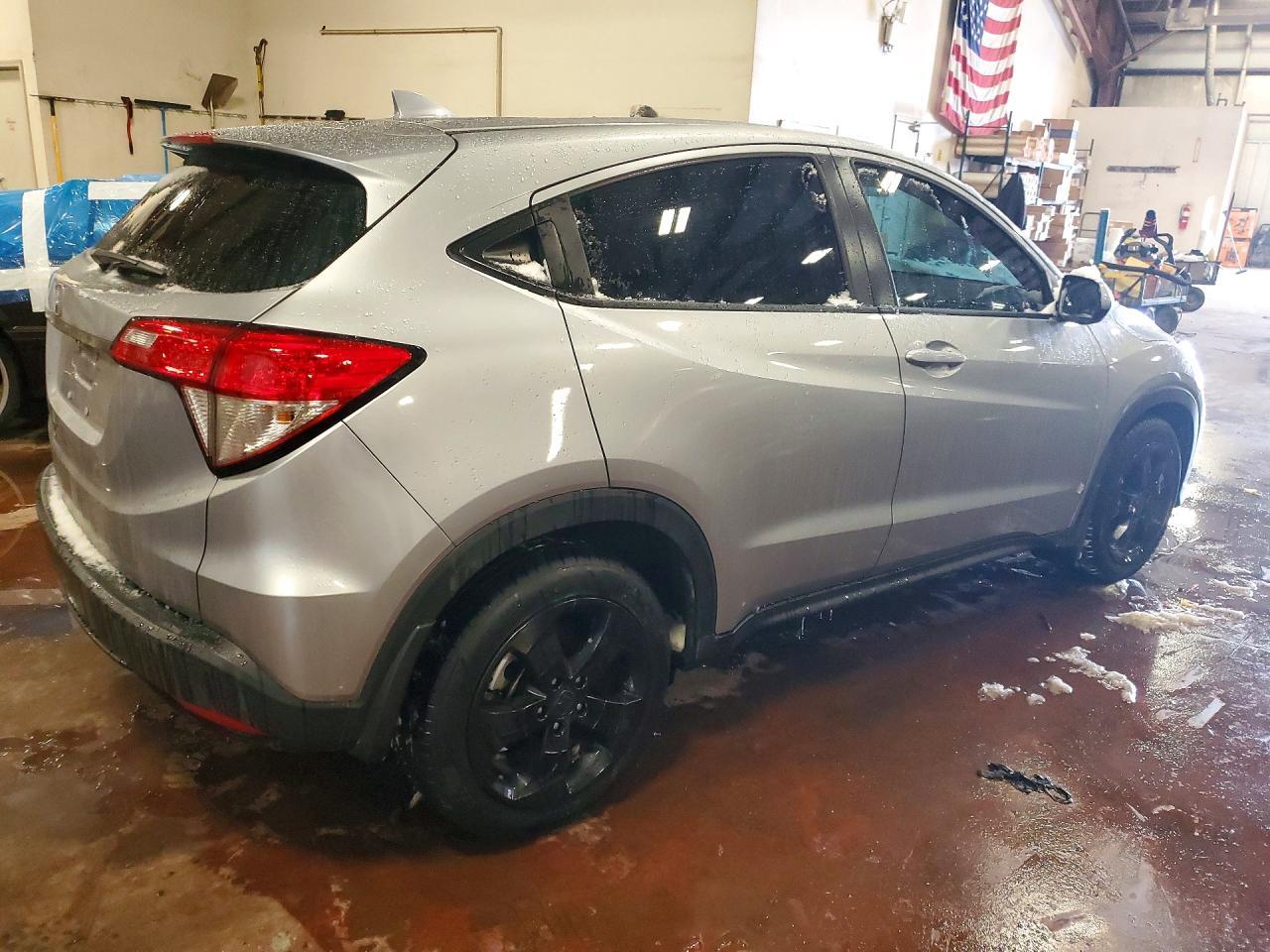 2022 Honda Hr-V Lx - Фото 3