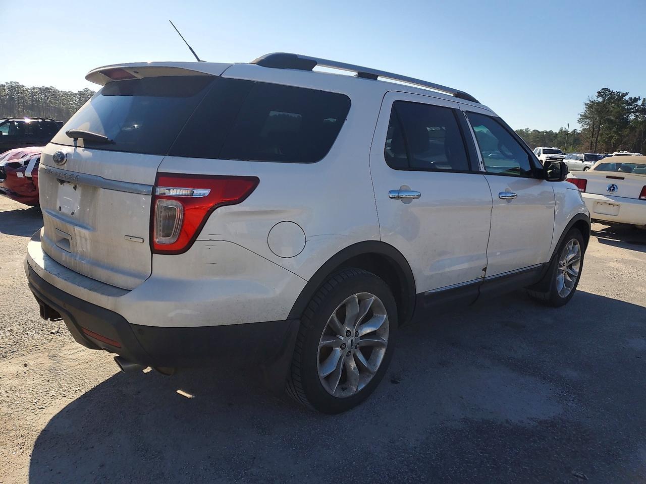 2013 Ford Explorer Xlt - Image 3