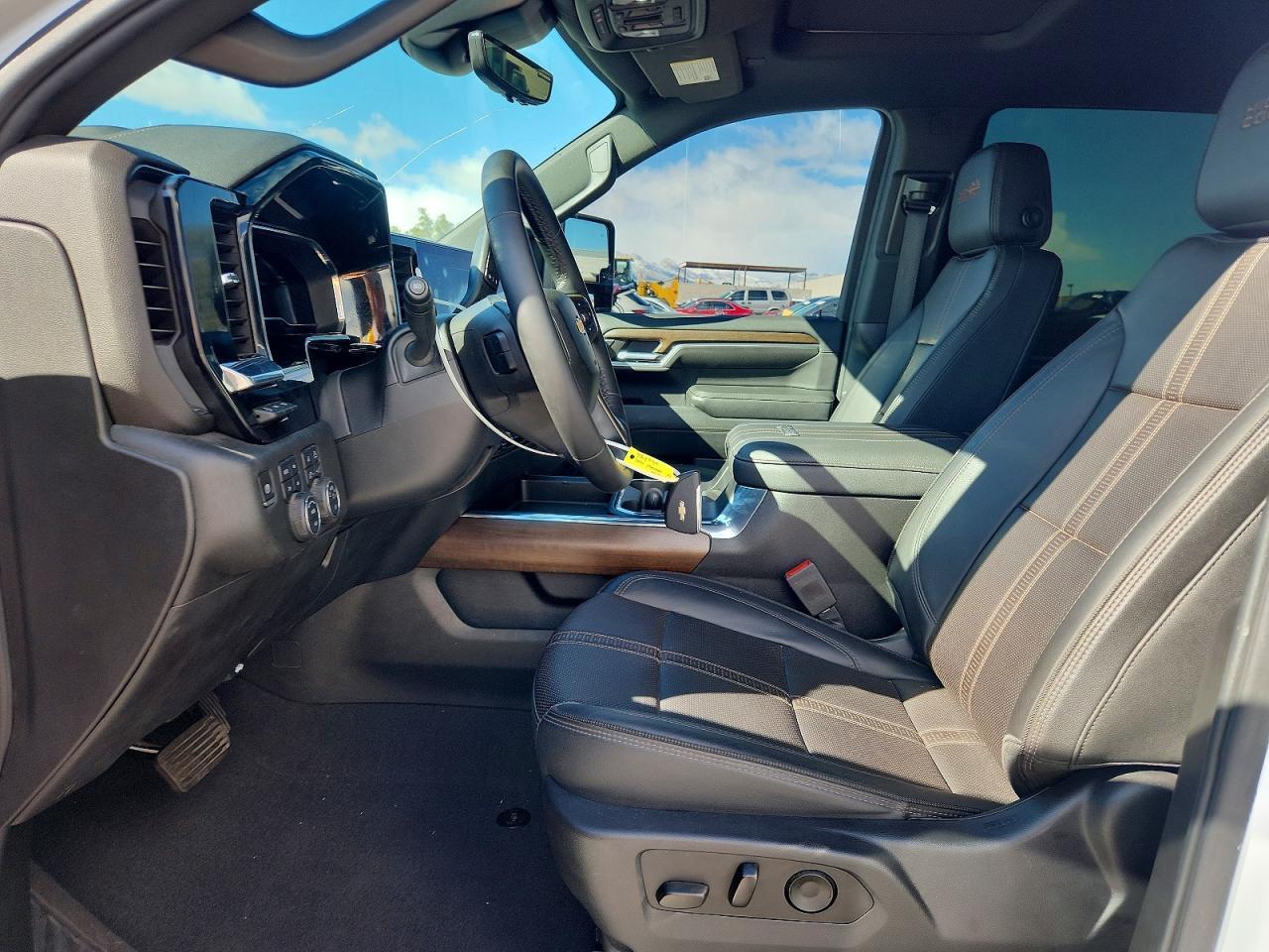 2024 Chevrolet Silverado K3500 High Country - Image 7