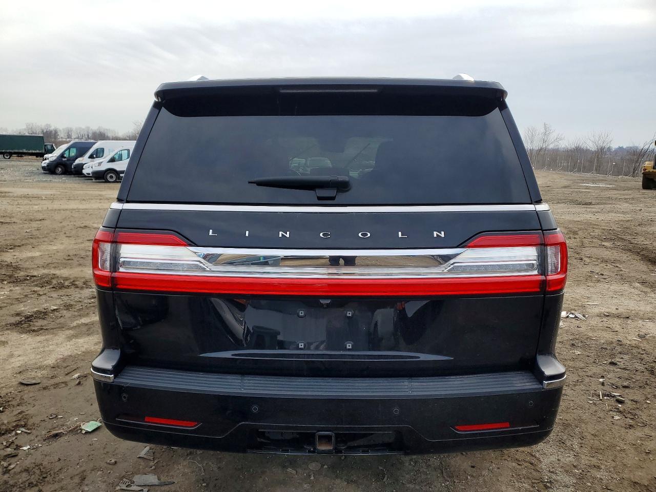 2021 Lincoln Navigator Reserve - Image 6