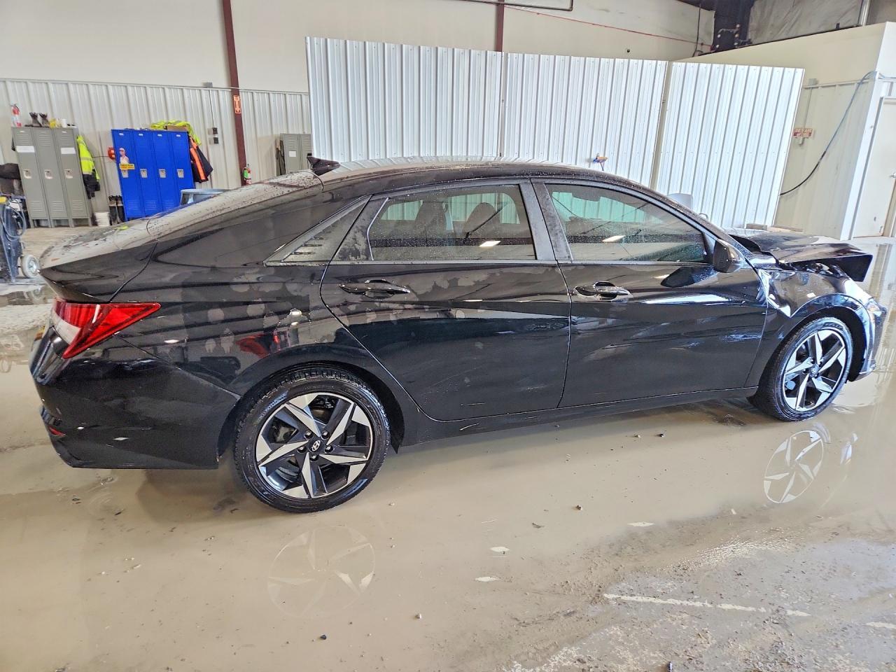 2023 Hyundai Elantra Sel - Image 3
