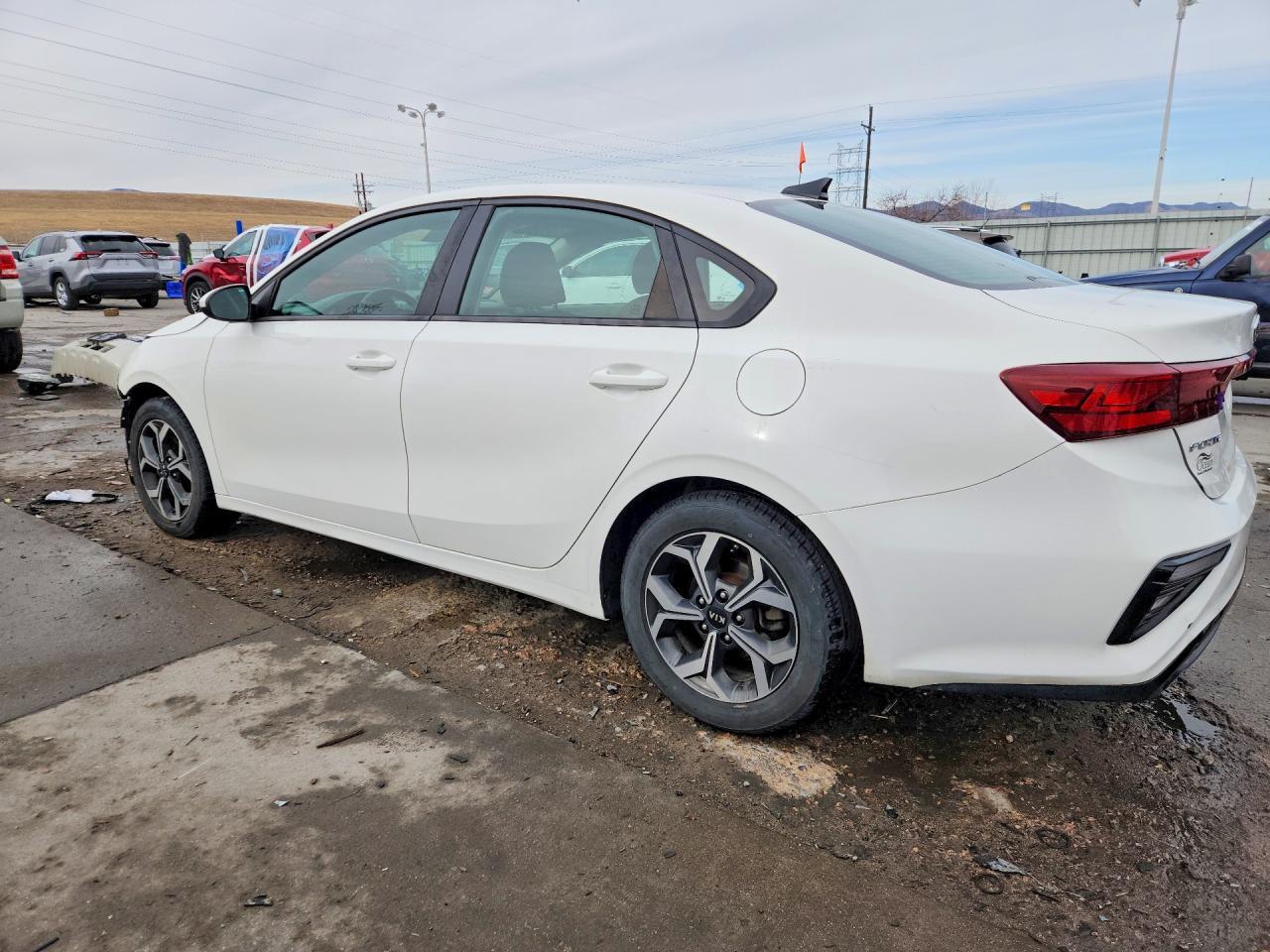 2020 Kia Forte Lxs - Фото 2