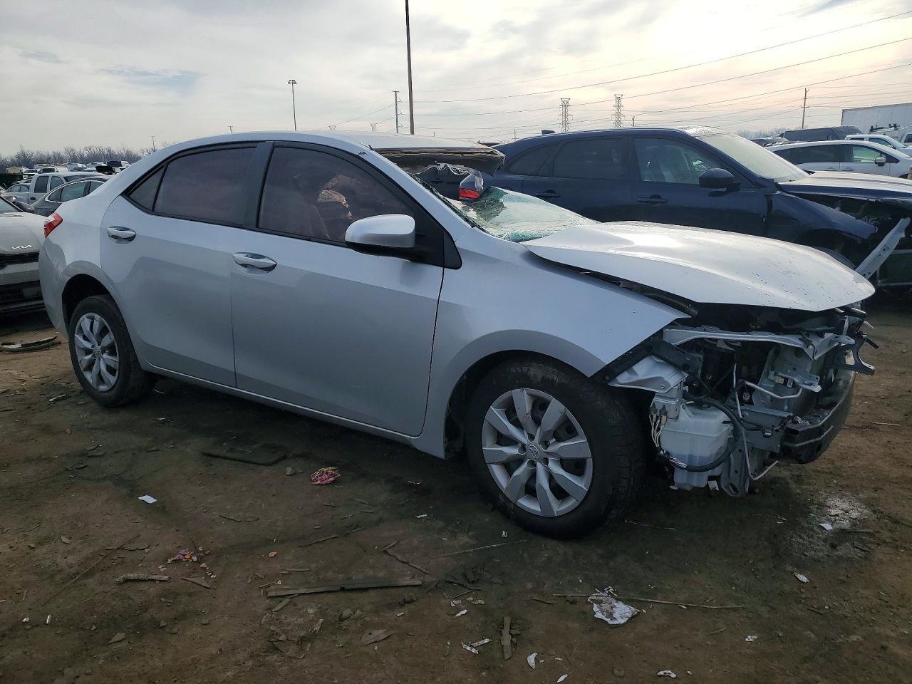 2014 Toyota Corolla L - Фото 4