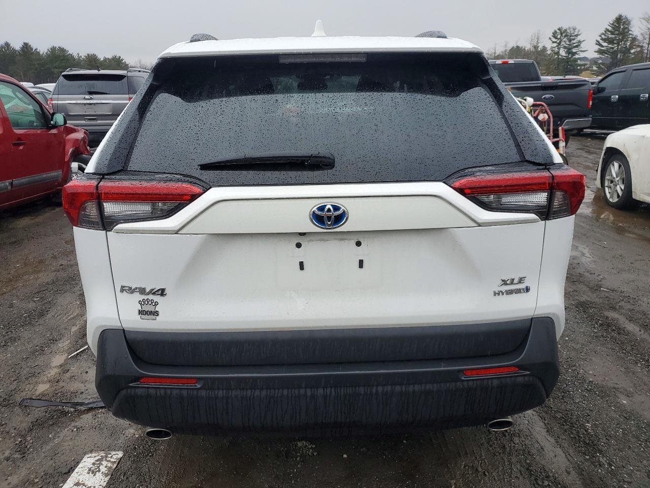 2024 Toyota Rav4 Hybrid Xle - Image 6
