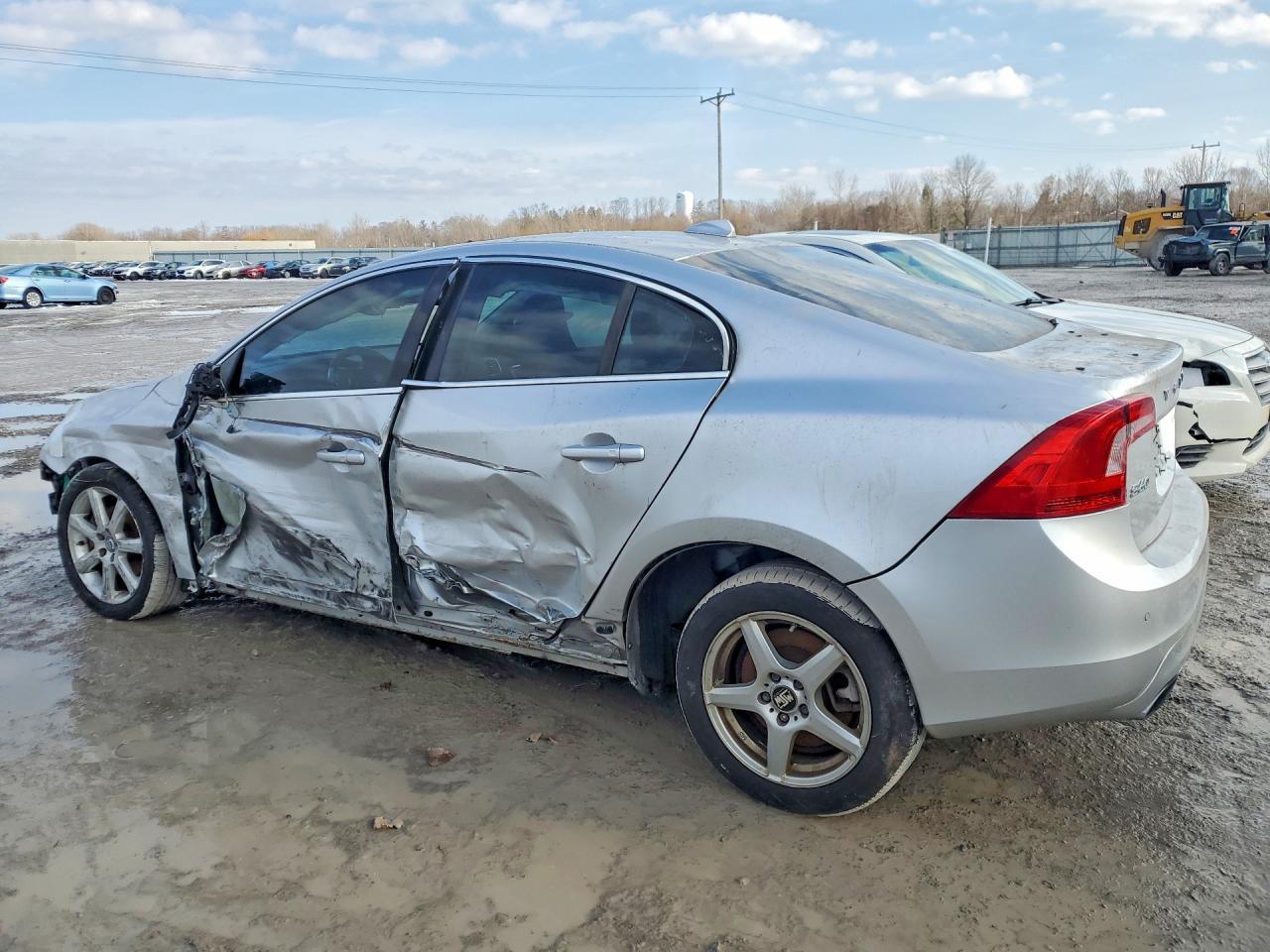 2016 Volvo S60 Premier - Image 2