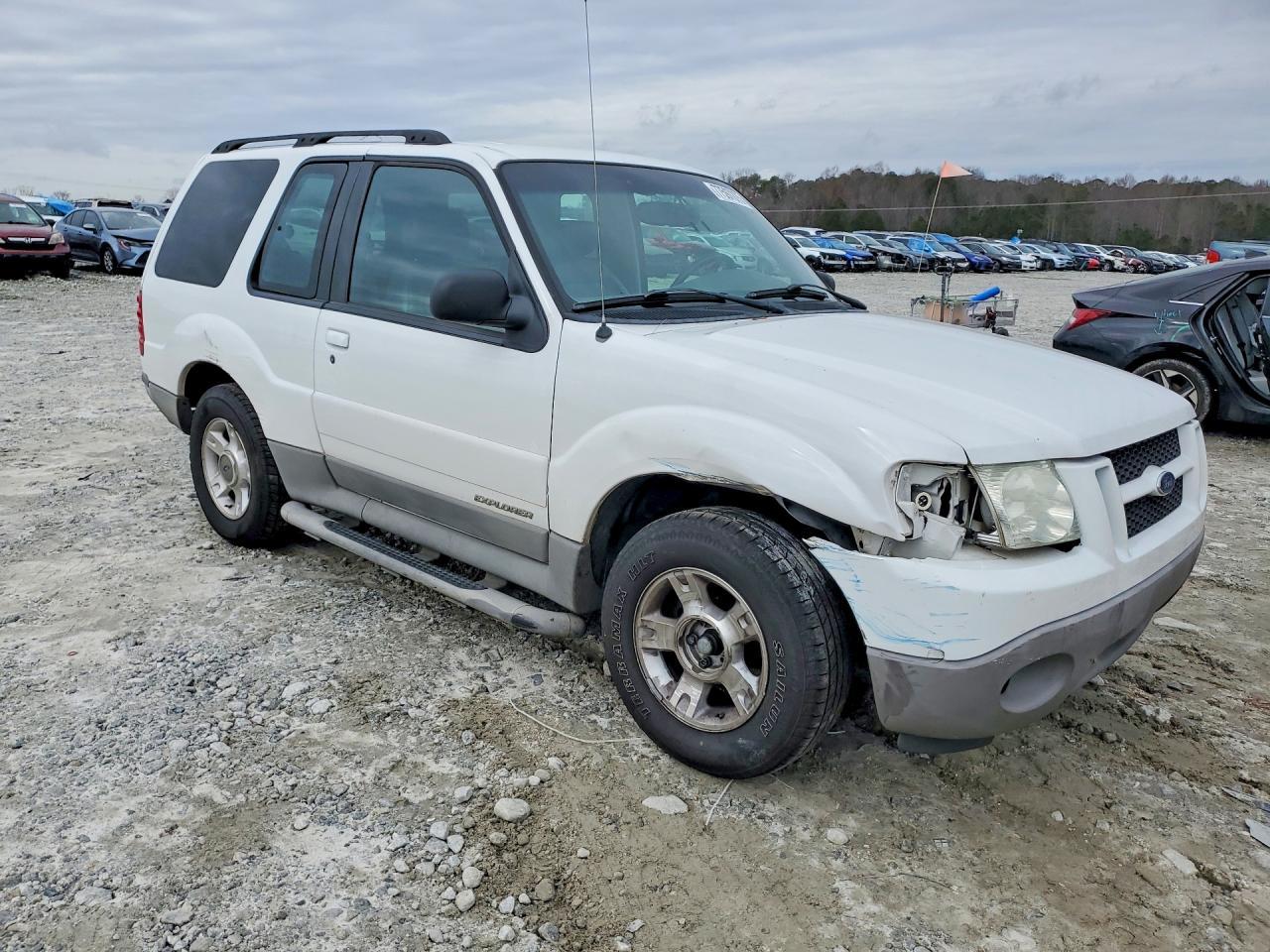 2002 Ford Explorer Sport - Image 4