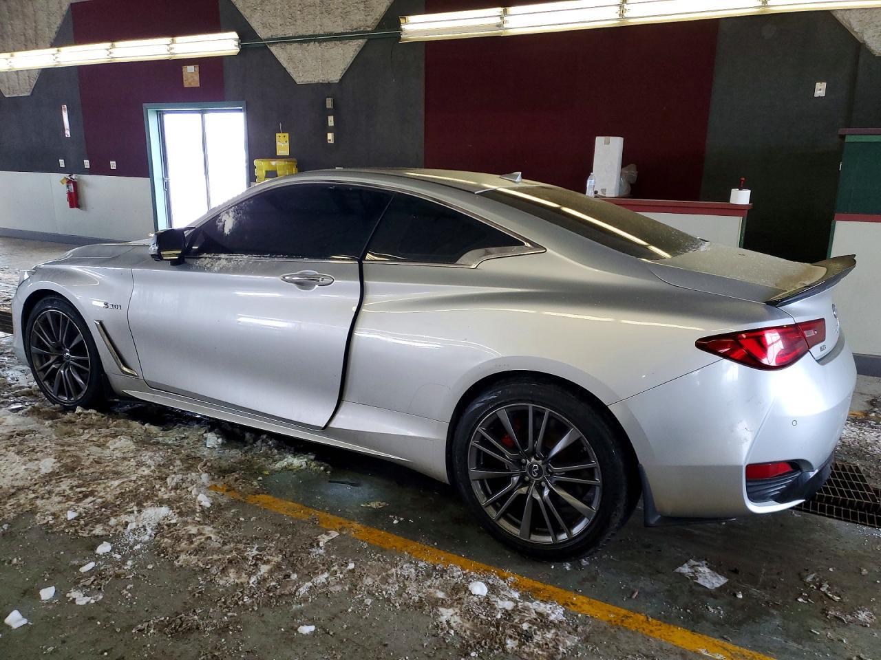 2017 Infiniti Q60 Red Sport 400 - Фото 2