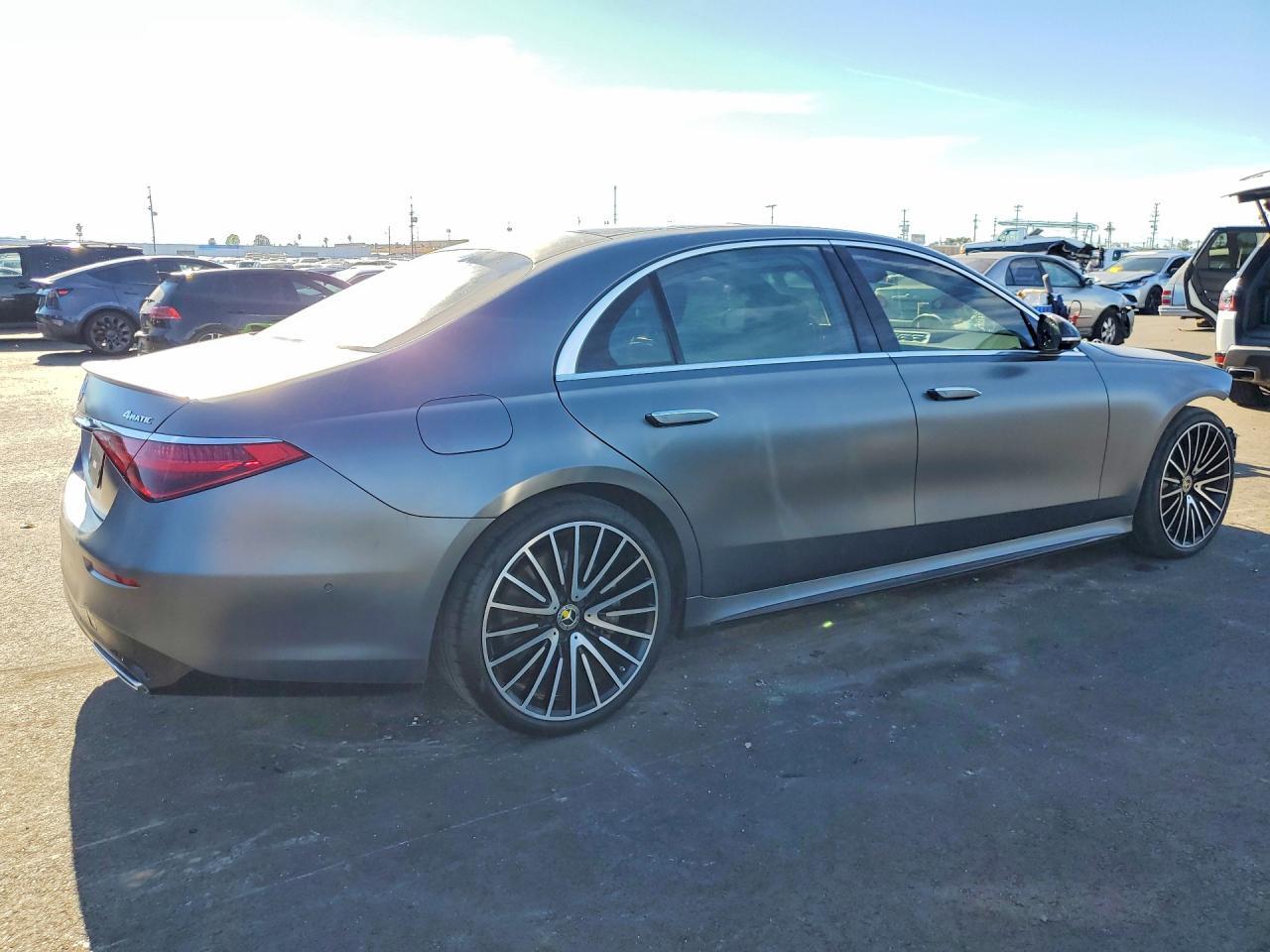 2022 Mercedes-Benz S 500 4Matic - Фото 3