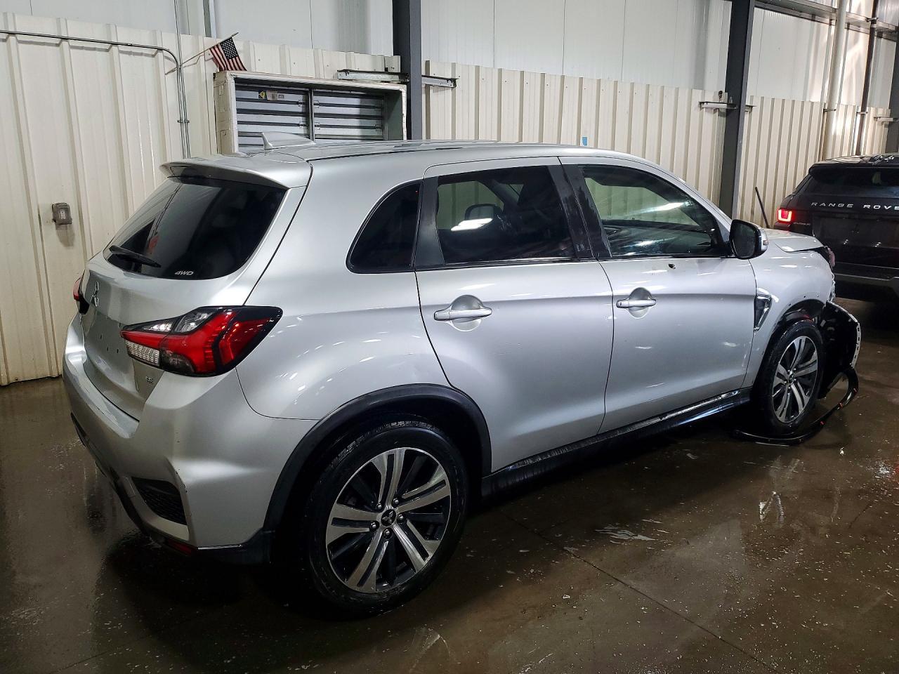 2020 Mitsubishi Outlander Sport Es - Image 3