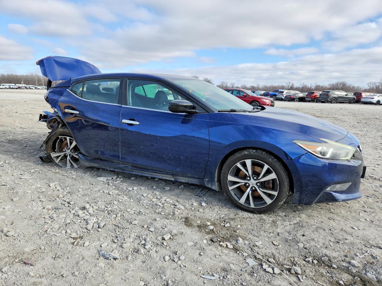 2017 Nissan Maxima 3.5S - Image 4