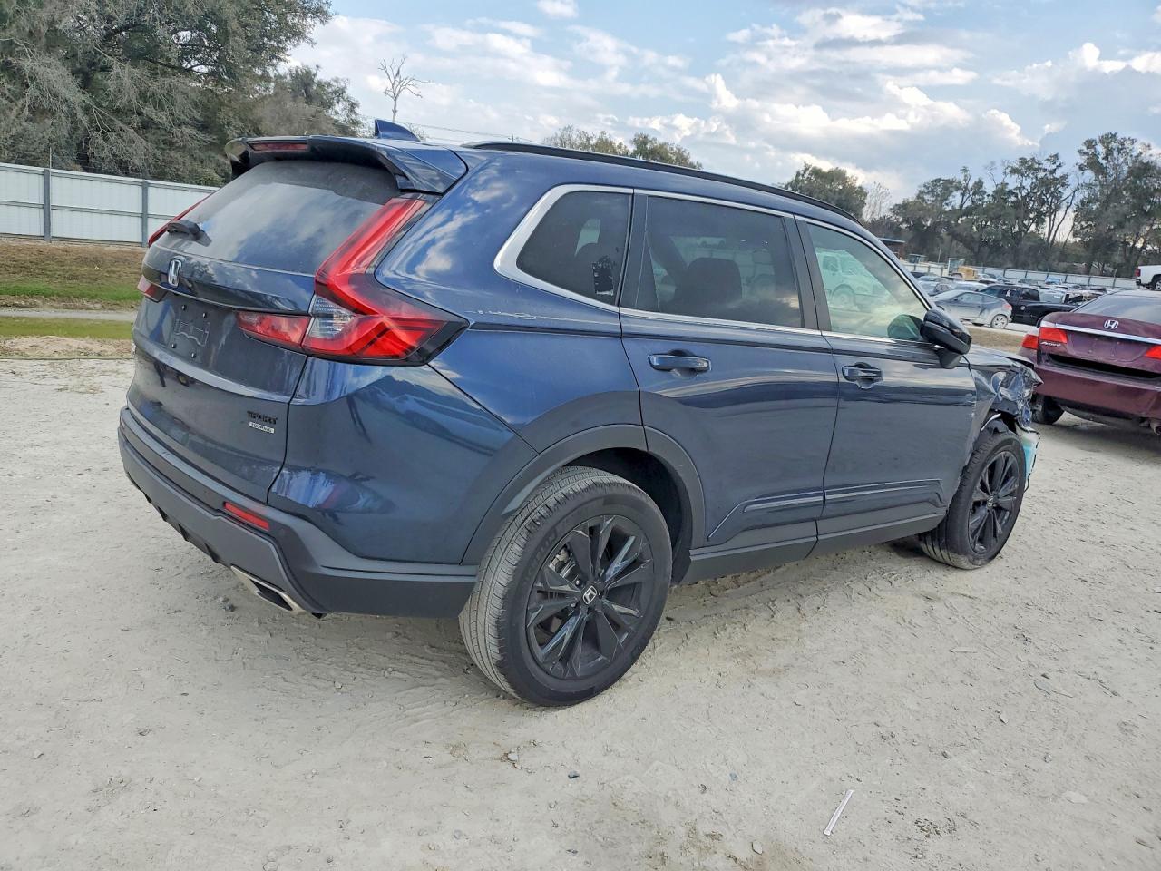 2025 Honda Cr-V Sport Touring - Фото 3