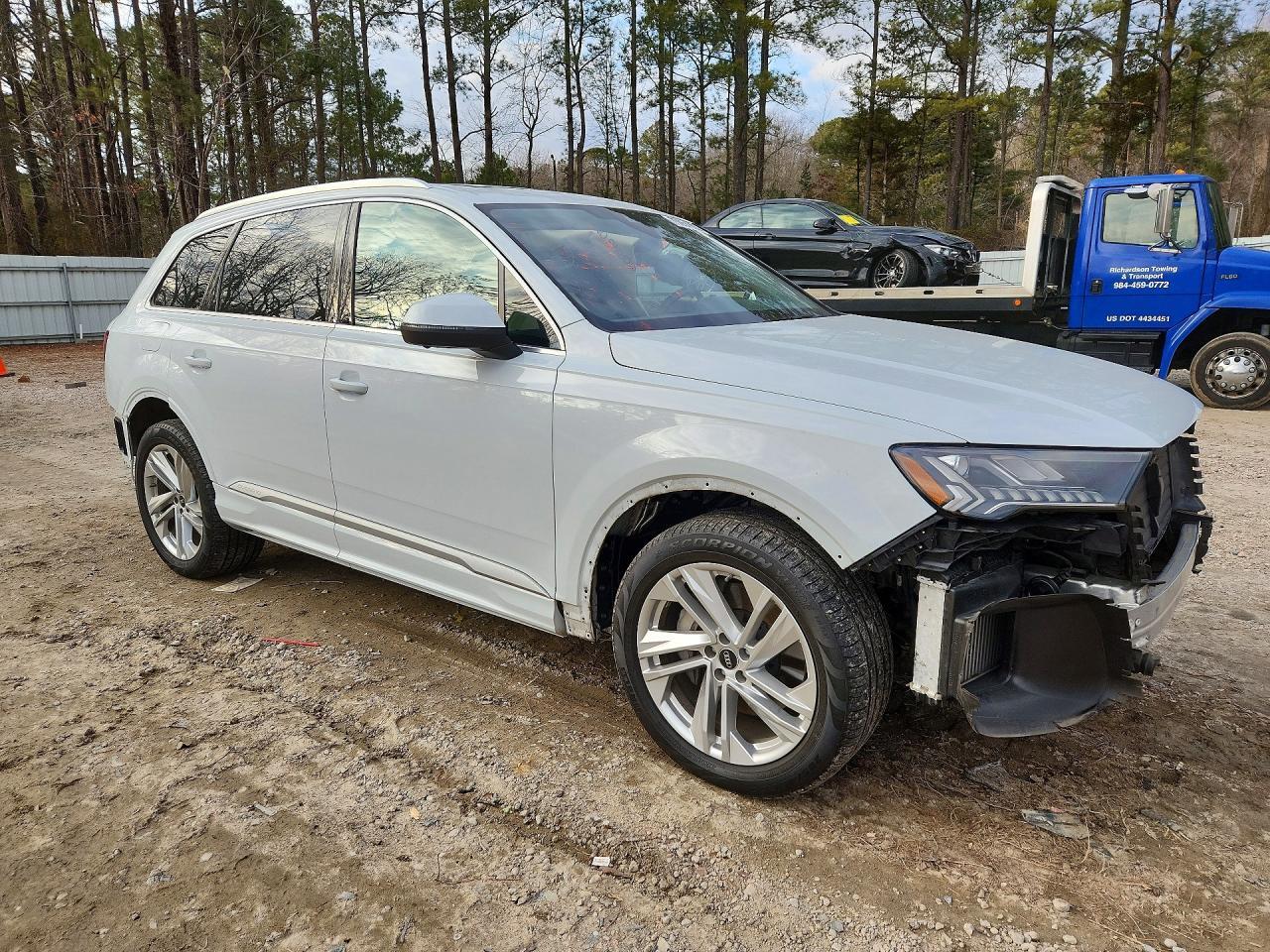 2023 Audi Q7 Premium Plus - Image 4