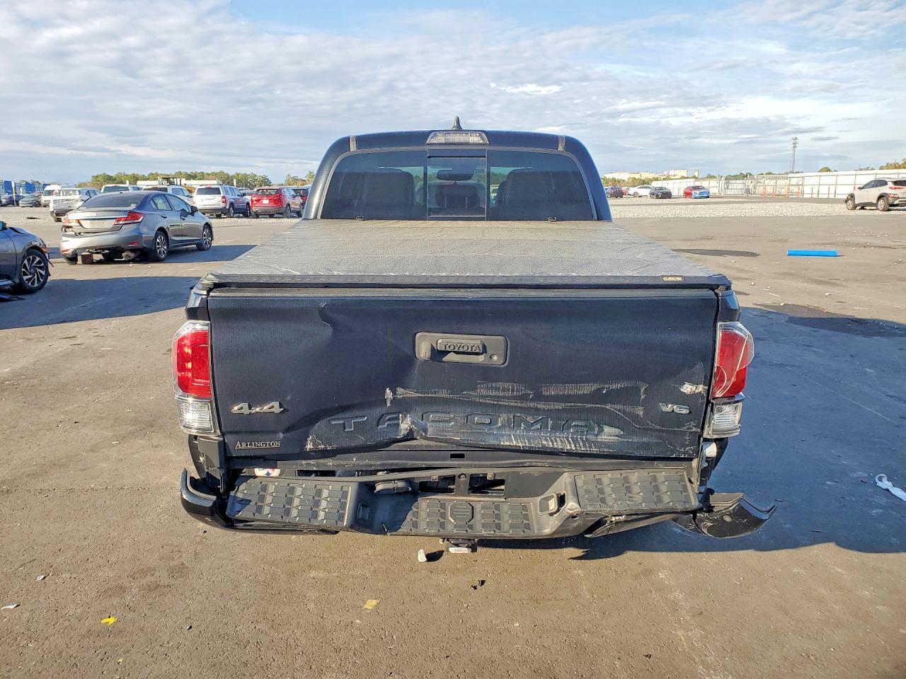 2021 Toyota Tacoma Limited - Фото 6