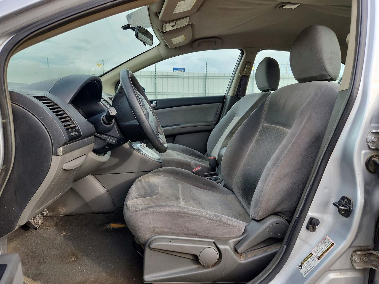 2009 Nissan Sentra 2.0 - Image 7