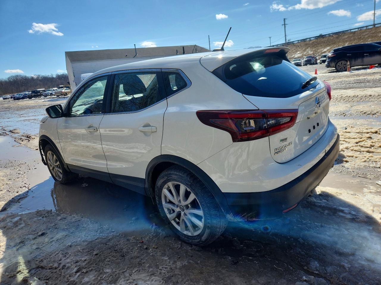 2021 Nissan Rogue Sport S - Фото 2