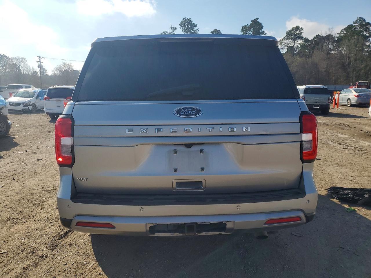 2022 Ford Expedition Xlt - Фото 6
