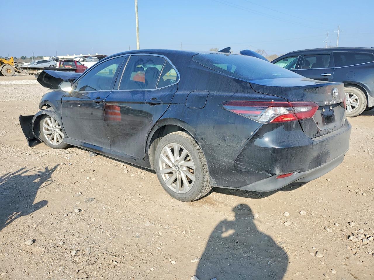 2021 Toyota Camry Le - Image 2