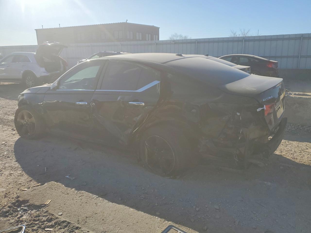 2020 Nissan Altima S - Image 2