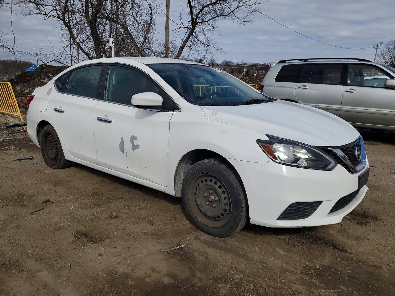 2019 Nissan Sentra S - Фото 4