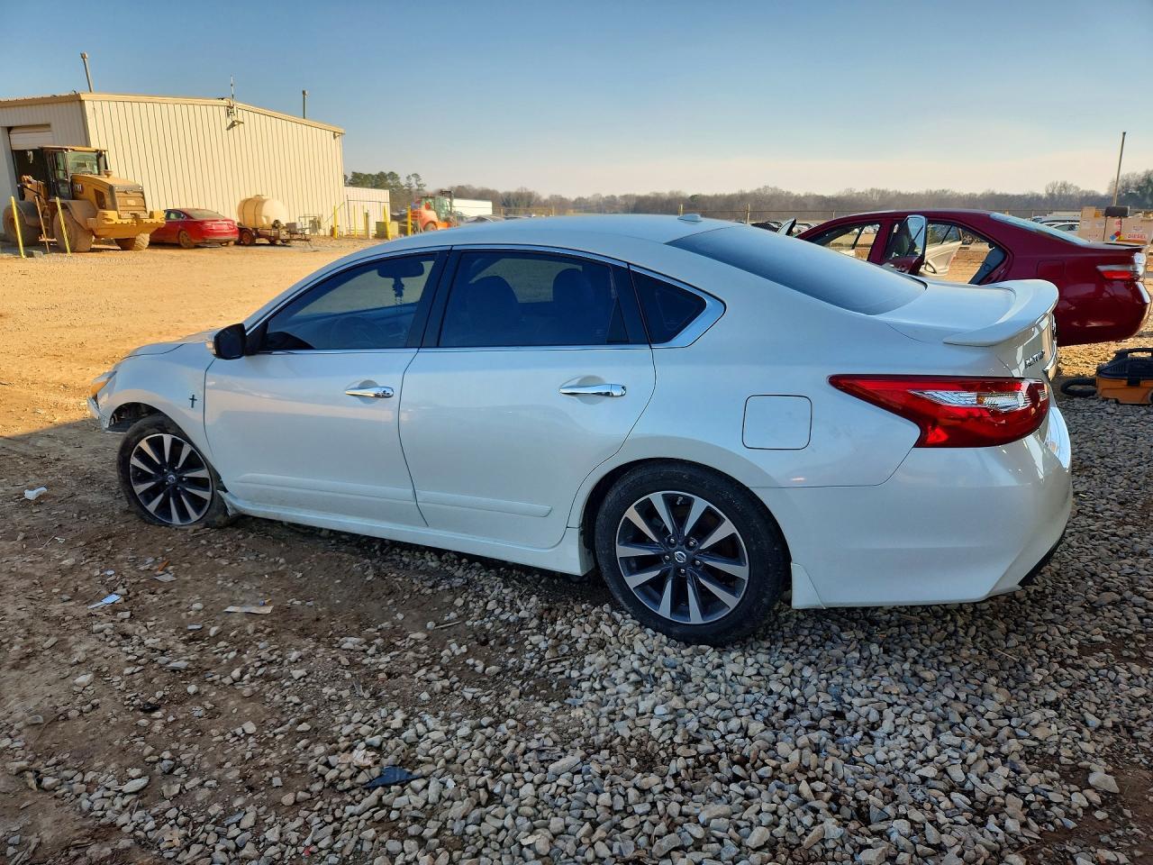 2017 Nissan Altima 2.5 - Image 2
