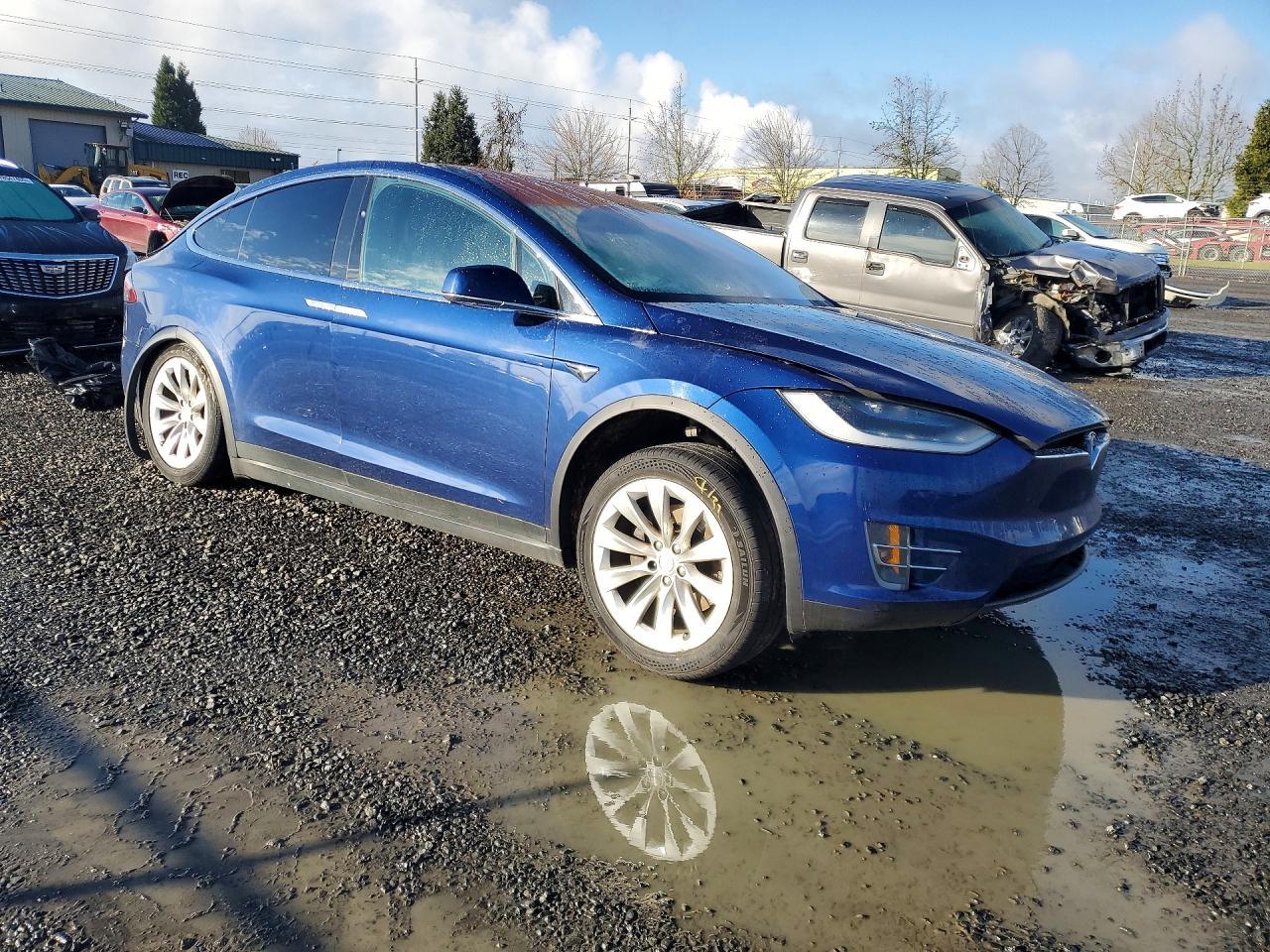 2018 Tesla Model X - Image 4