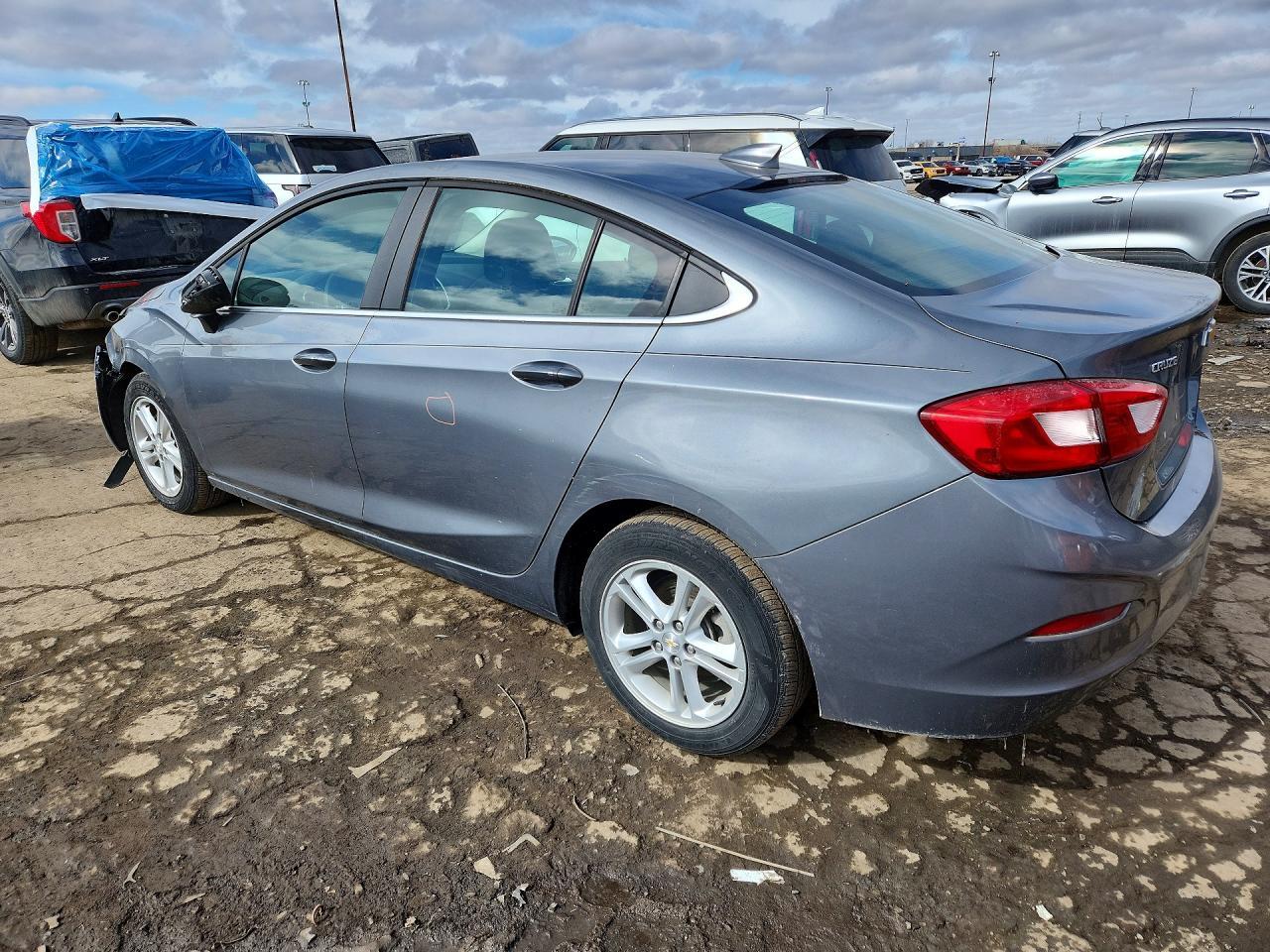 2018 Chevrolet Cruze Lt - Фото 2