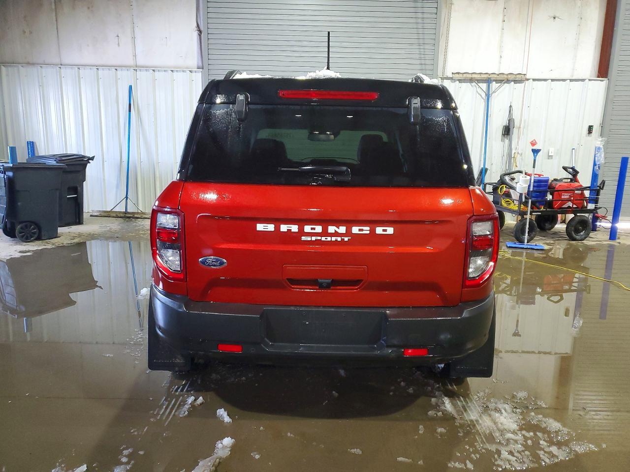 2024 Ford Bronco Sport Outer Banks - Image 6